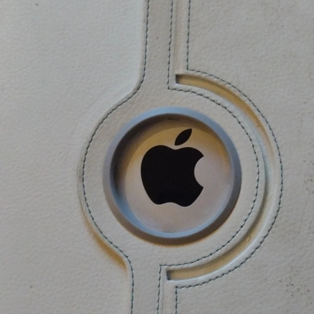 Ipad - Picture 4 of 4